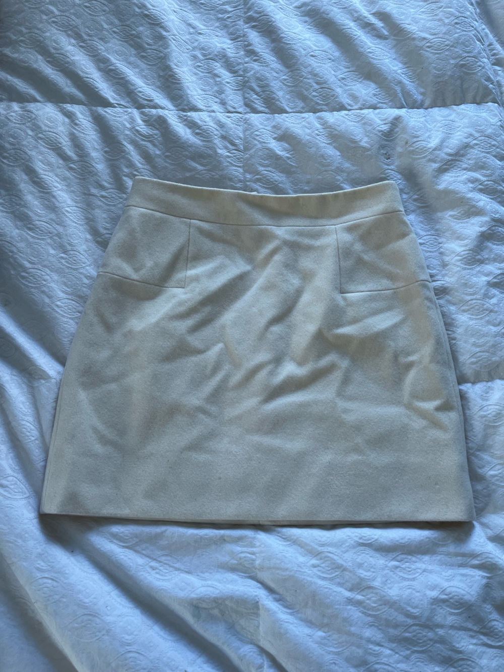 J Crew Classic Cream Mini Skirt size 0